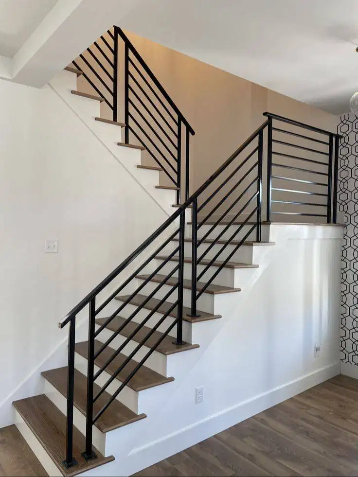 Railing Tangga Besi Bandung - Custom & Pasang