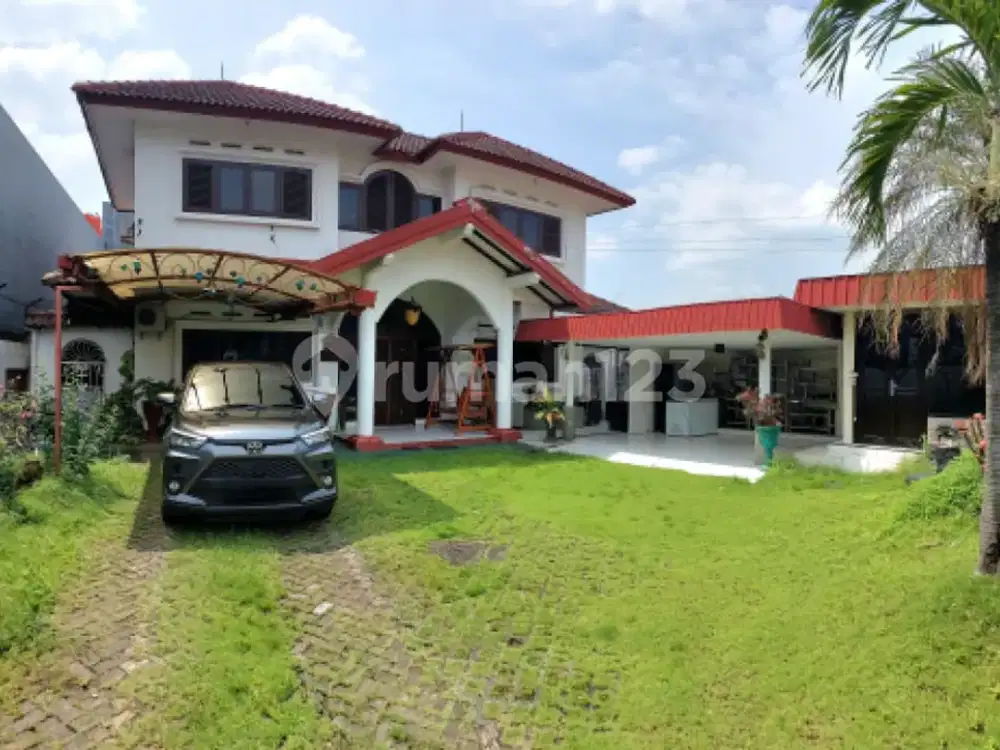 Rumah Bagus Full Furnish di Semarang Barat A5579