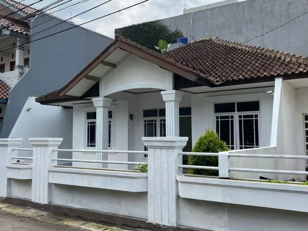 Rumah Siap Pakai Dekat Area Perkantoran di Sayap Buahbatu Bandung