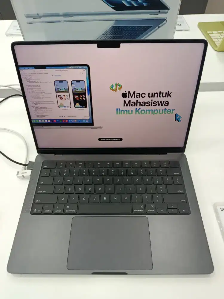 MacBook Pro M5 bisa Cash & Cicilan Tampa DP