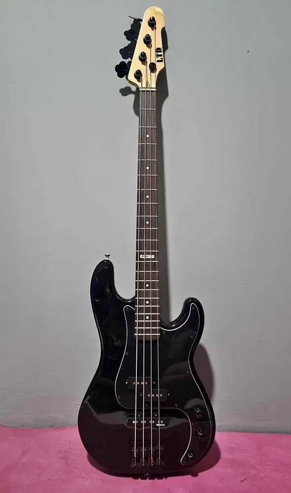 Bass LTD vintage 214