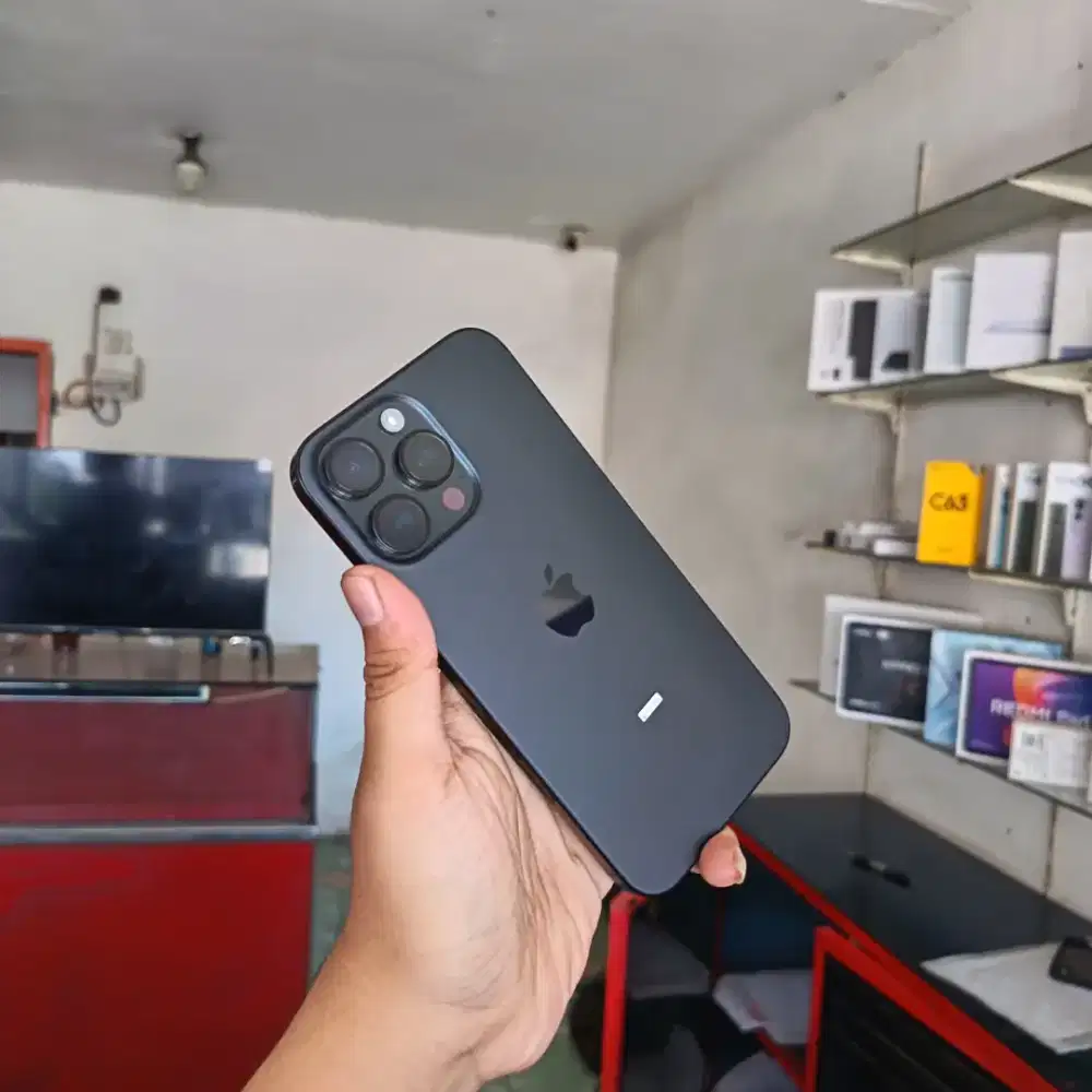 Iphone 16 Pro Max 256gb iBox mulus fullset original. TT juga bisa