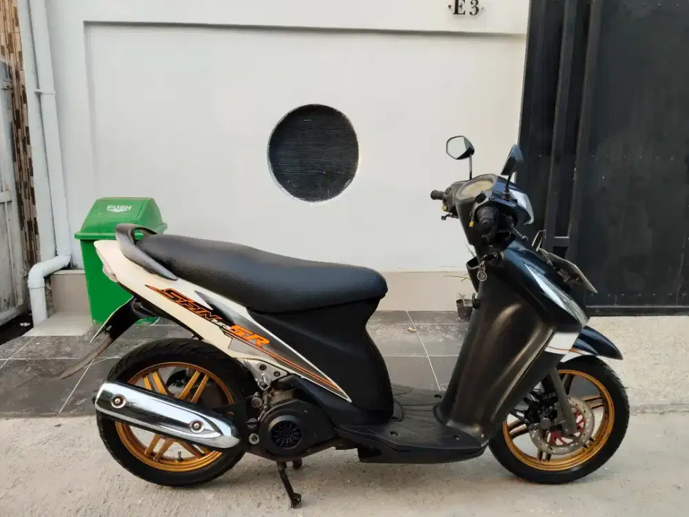 Suzuki spin 125cc tahun 2007 mesin halus siap pakai di Tangerang cadas