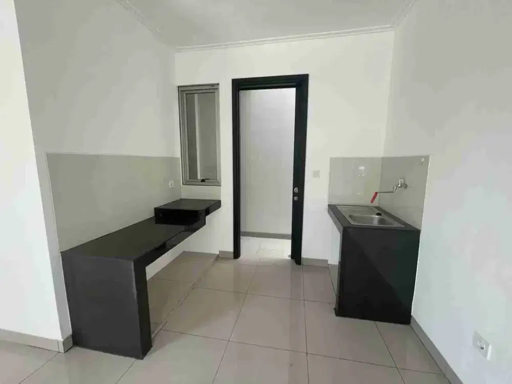 Sewa Rumah Riverside Hoek Kosongan Pik 2