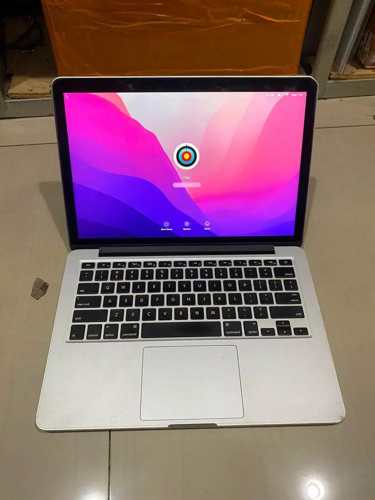 MACBOOK PRO 2015 i5 8/128 13INCH