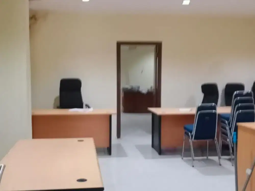 Di Sewa Ruko Lokasi Sentral Bisnis di KH. Hasyim Ashari - Jakarta Pusat