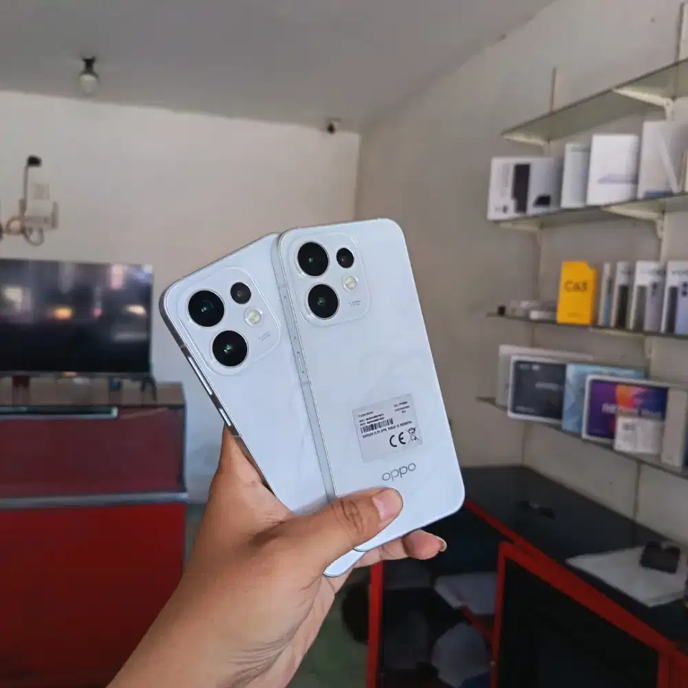 Oppo Reno 16 5G 8/256 like new garansi panjang. TT juga bisa