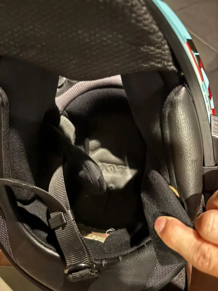 KYT Full Face R-10 Kondisi Bagus Free Visor Smoke