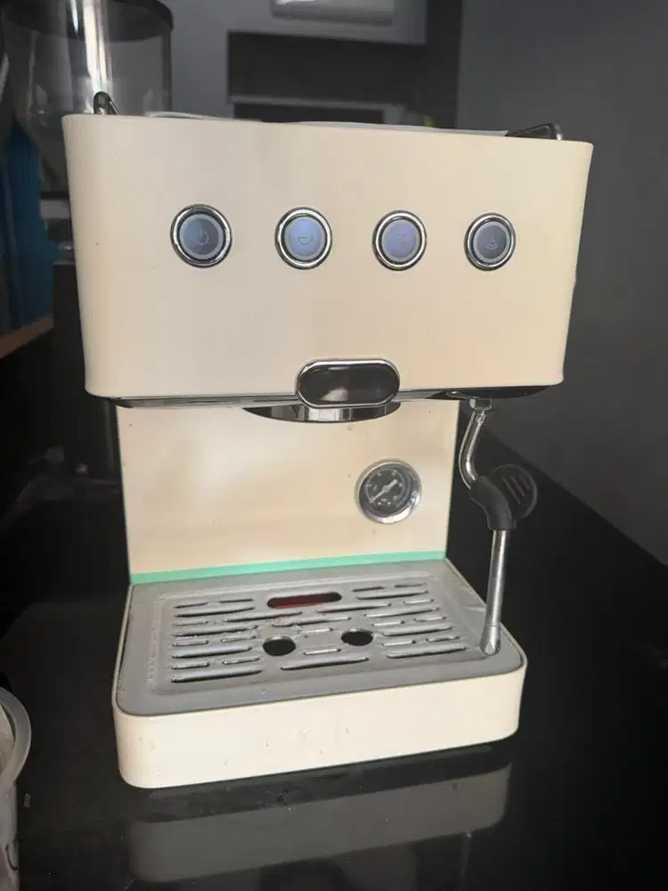 Mesin Kopi KLaz – Baru Pakai 4 Hari, Kondisi Sangat Baik