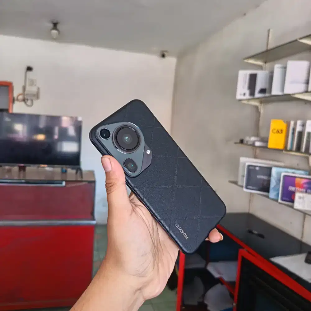 Huawei Pura 70 Ultra 16/512 mulus fullset original. TT juga bisa