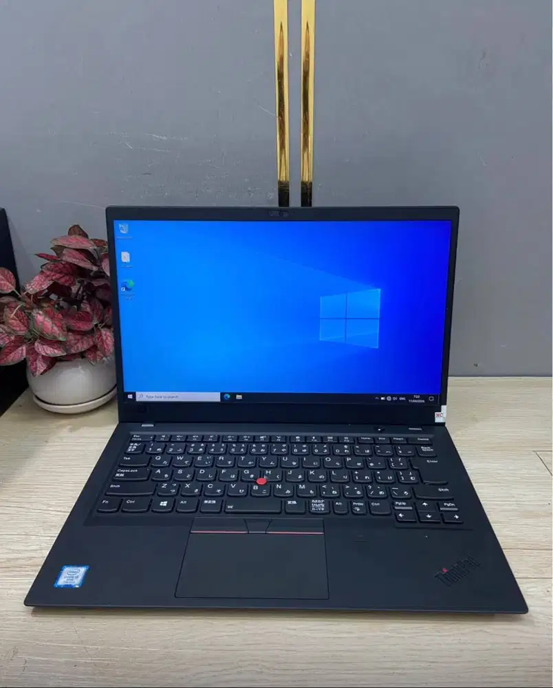 Laptop Lenovo Thinkpad X1 CARBON Core i5-7300 RAM 8GB 14inch N-ETM
