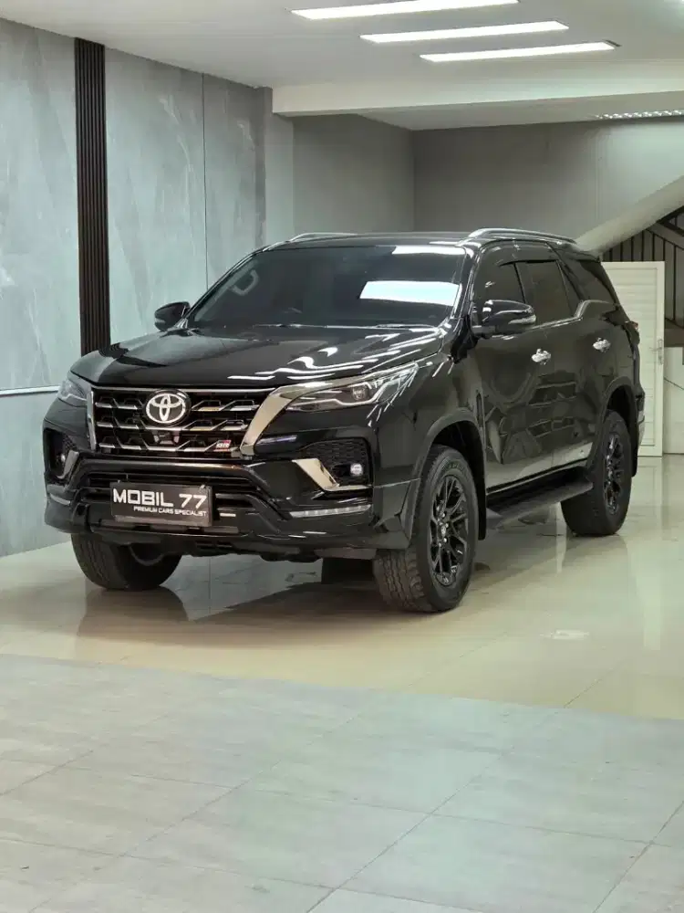 Toyota Fortuner 2.8 Gr sport VRZ sport 2023 matic