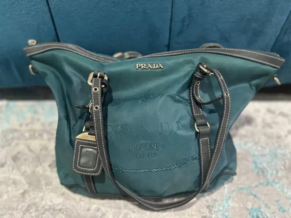 PRELOVED TOTE PRADA