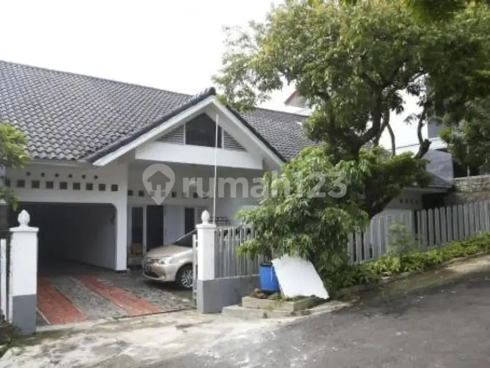 Rumah Bagus Siap Huni Strategis di Bukit Sari A5845