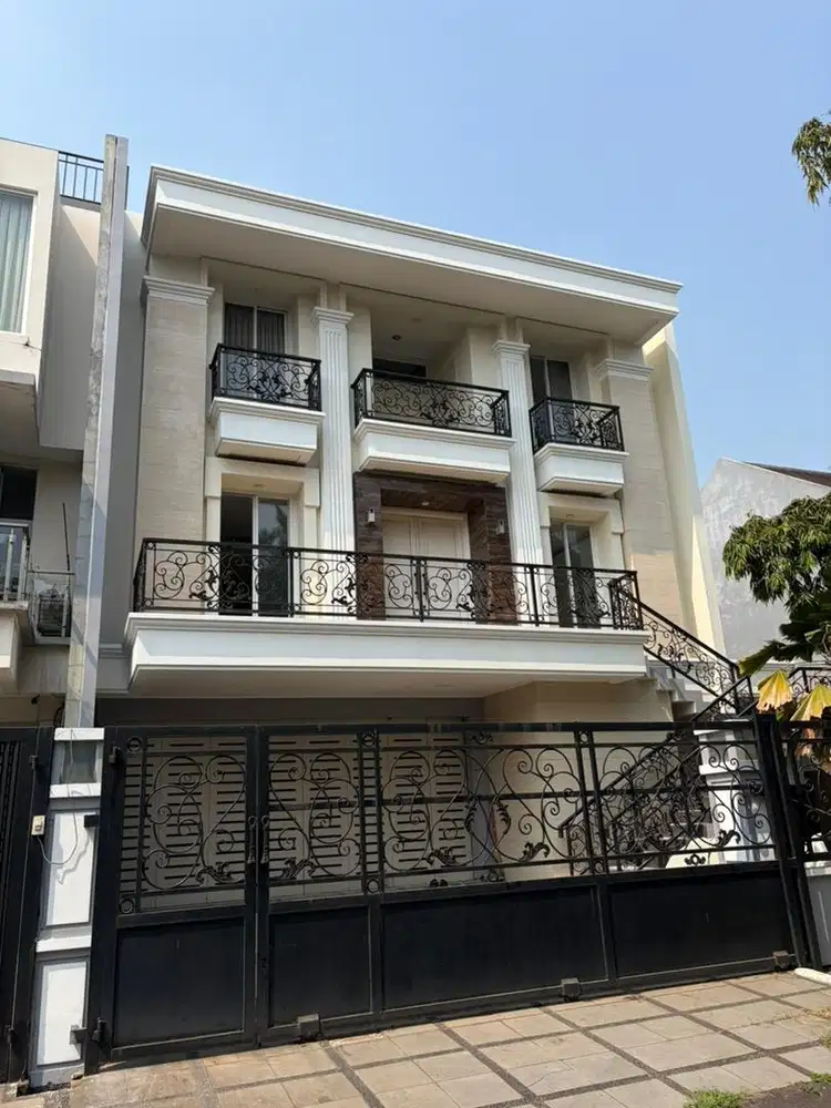 Intercon - Taman Kebon Jeruk 250m2 ++