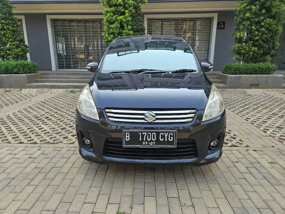 Suzuki Ertiga GX Tahun 2014 Hitam MT