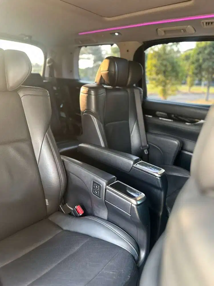 Toyota Vellfire 2015 Bensin