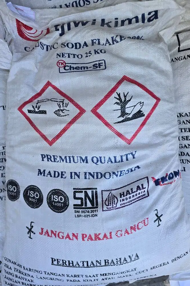 CAUSTIC SODA / NaOH Flake – TJIWI, AGC, & China