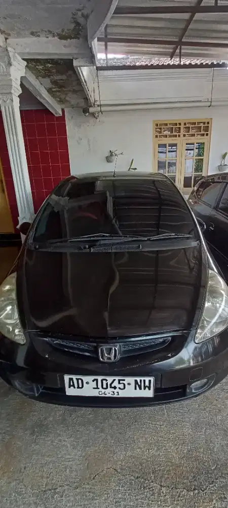 Dijual Honda jazz 2004 hitam