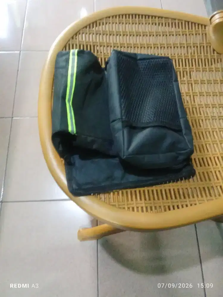 Tas sepeda tempat minum dan hp dompet