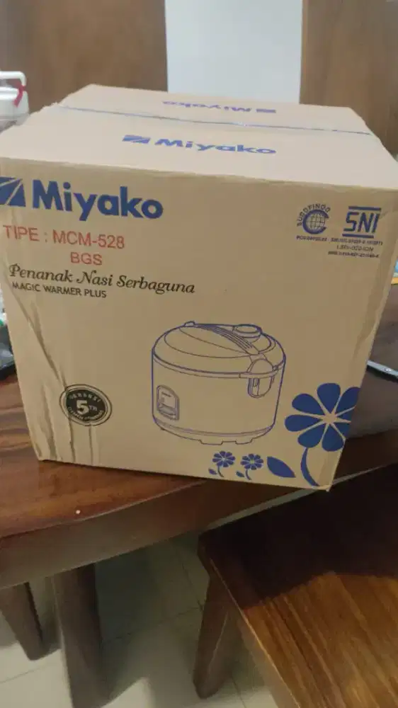 Miyako Rice Cooker Magic Com Jar MCM-528 BGS Penanak Nasi Serbaguna