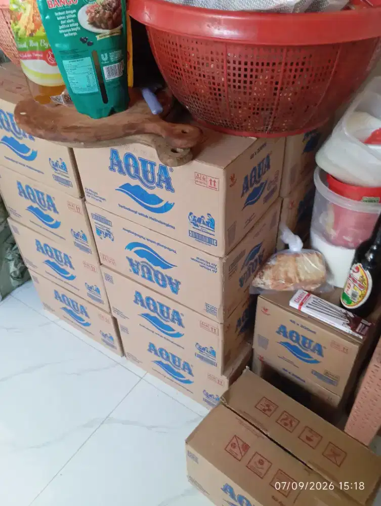 Aqua gelas eks hajatan