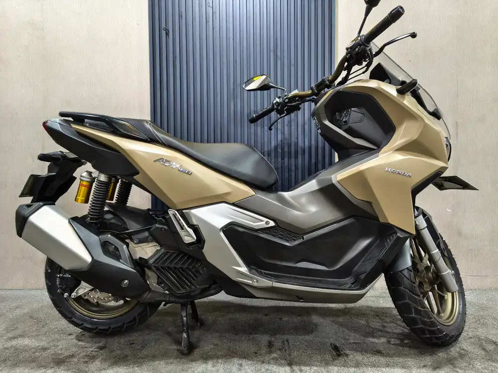 ADV 160 ABS 2024 istimewa mulus terawat siap pakai...