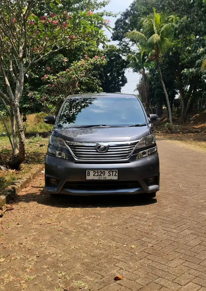 Vellfire 2010 nik 2009