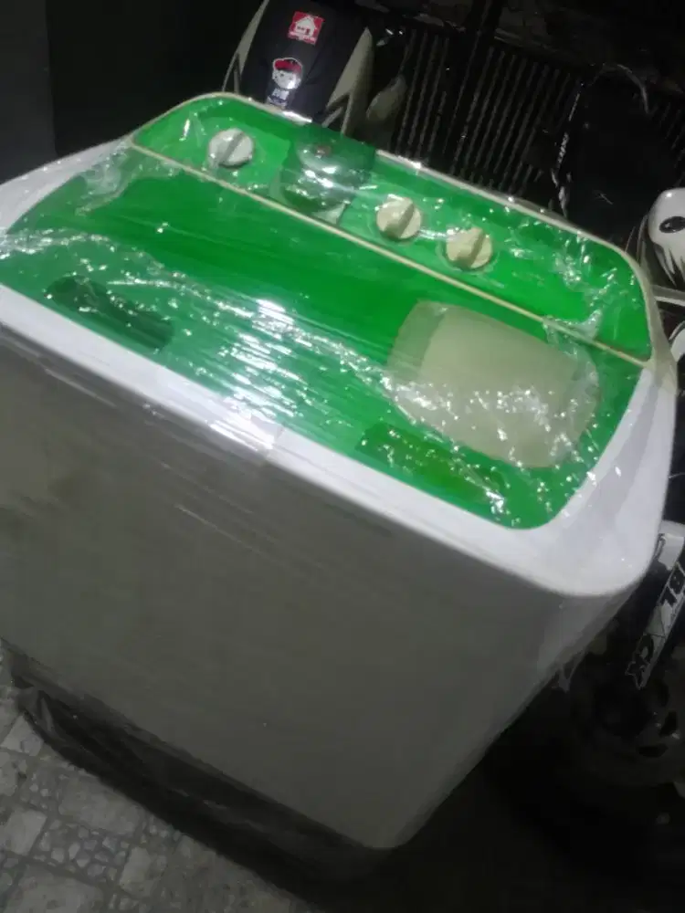 Mesin cuci 2 tabung merk denpoo 8kg mulusss