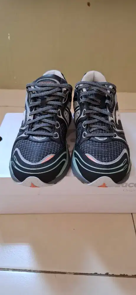 Dijual sepatu brandnew soucony original uk. 43