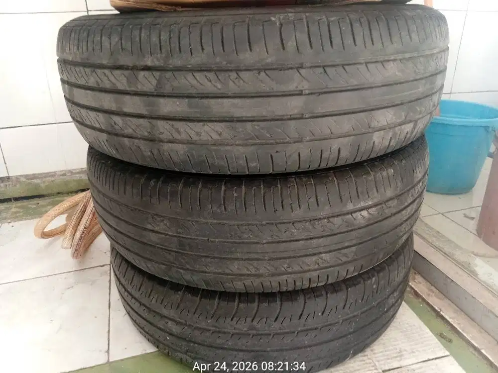 BAN MOBIL AVANZA BEKAS