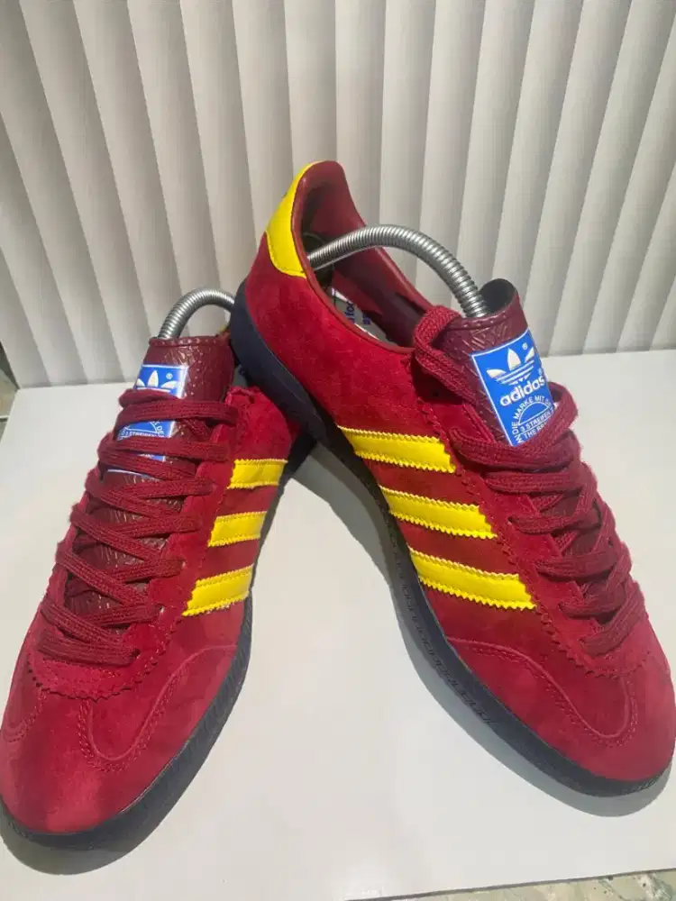 Sepatu sneaker full set size 42 / 43
