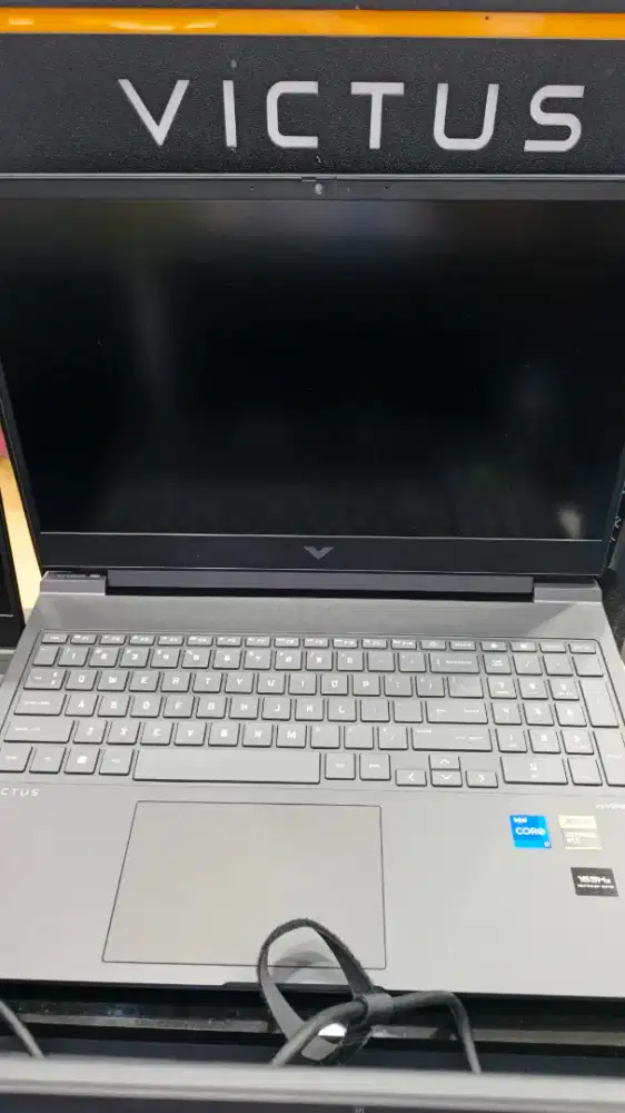 VICTUS 16 -R1218TX