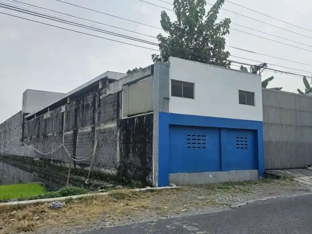BENGKEL DAN KANTOR SELUAS 2000 METER PERSEGI, DI JL SORAGAN