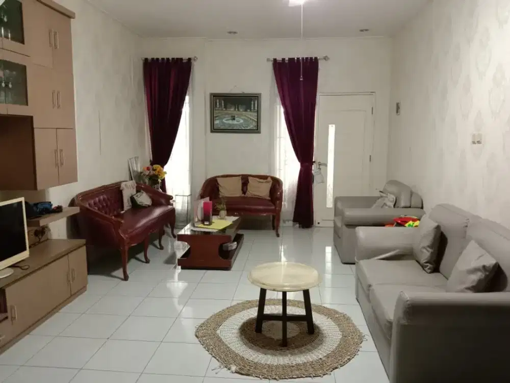 Jual cepat rumah siap huni Lokasi 800 meter ke BXC Bintaro Tangerang selatan