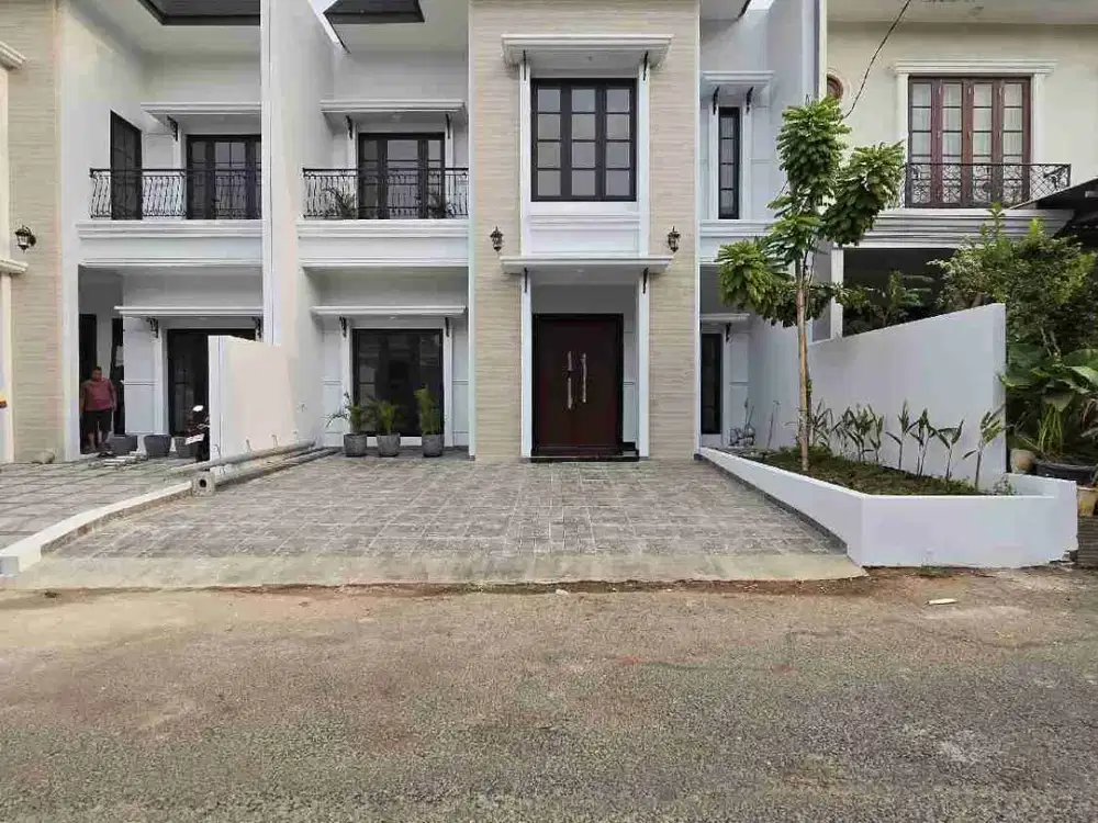 BRAND NEW HOUSE DALAM KOMPLEK DI LEBAK BULUS