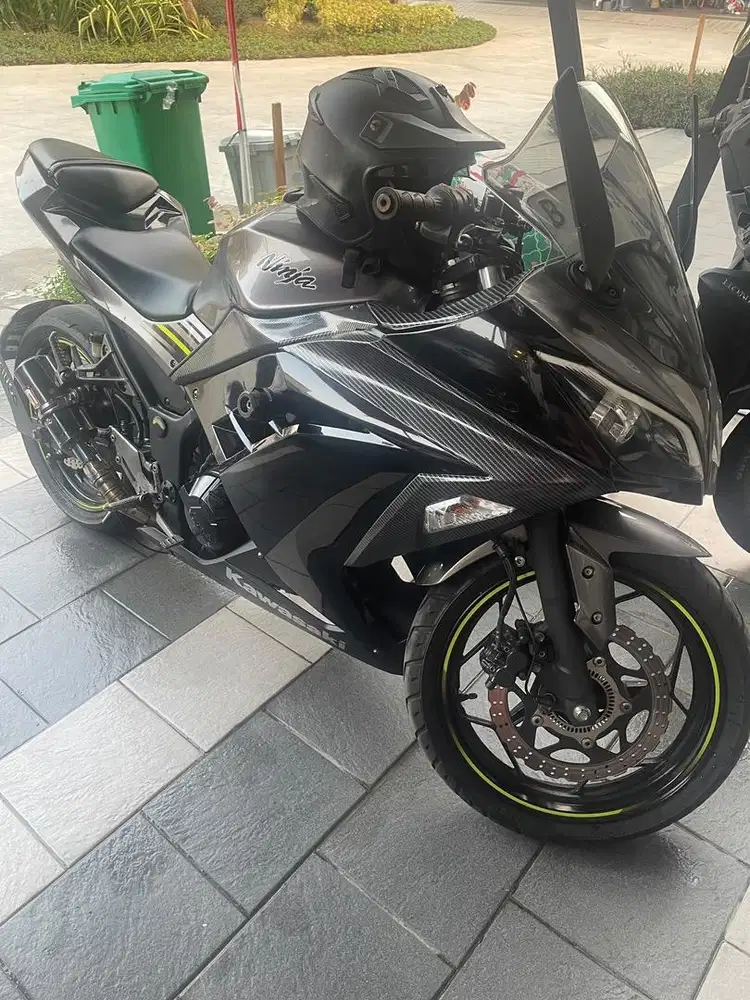 bismillah jual Ninja 250 FI