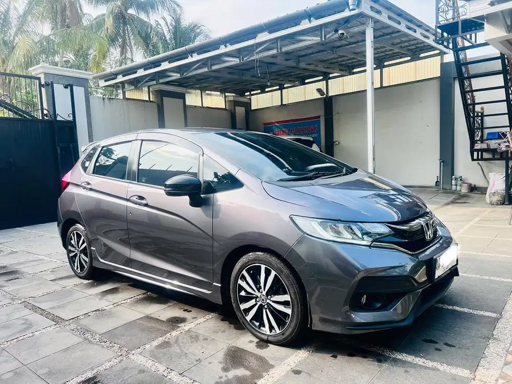 Honda Jazz RS GK5 1.5 CVT 2018 Abu-Abu Pajak Hidup Terawat