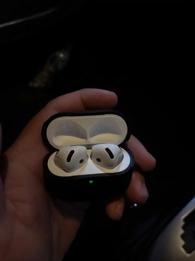 airpods 4 anc like new