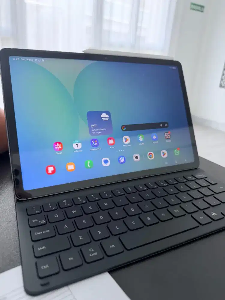 Di JUAL Samsung Tablet S10 FE 5G + KEYBOARD SLIM ORI AI KEY