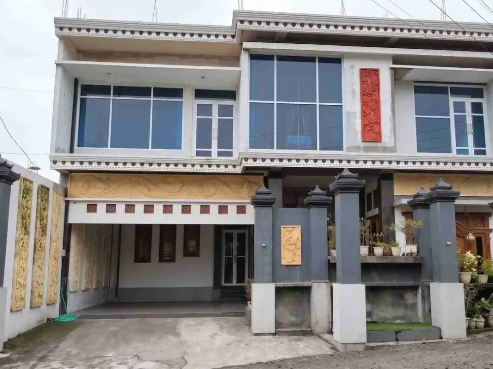 Rumah 3 Lt di Jl Darmawangsa Langensari Ungaran Barat