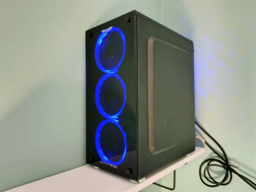 PC i5 10400F + RX 6600XT