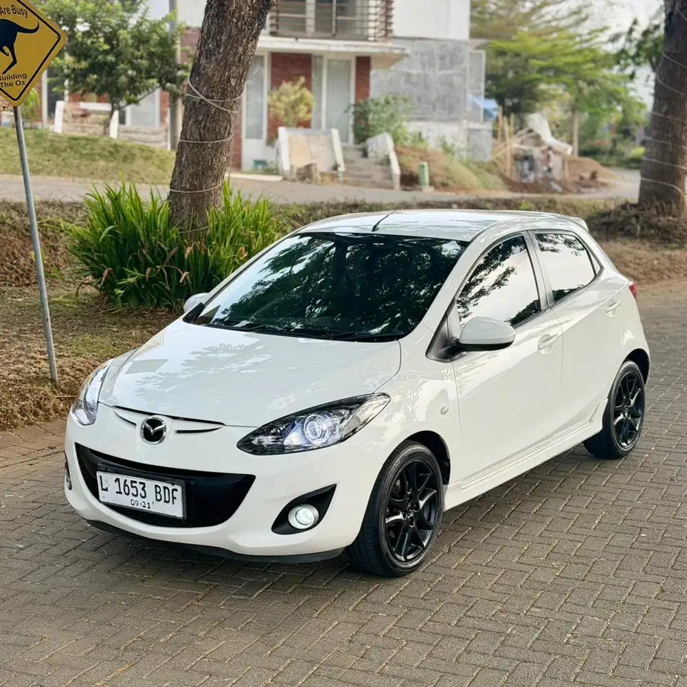Mazda 2 Matic 2014 Facelift Terakir No Minus