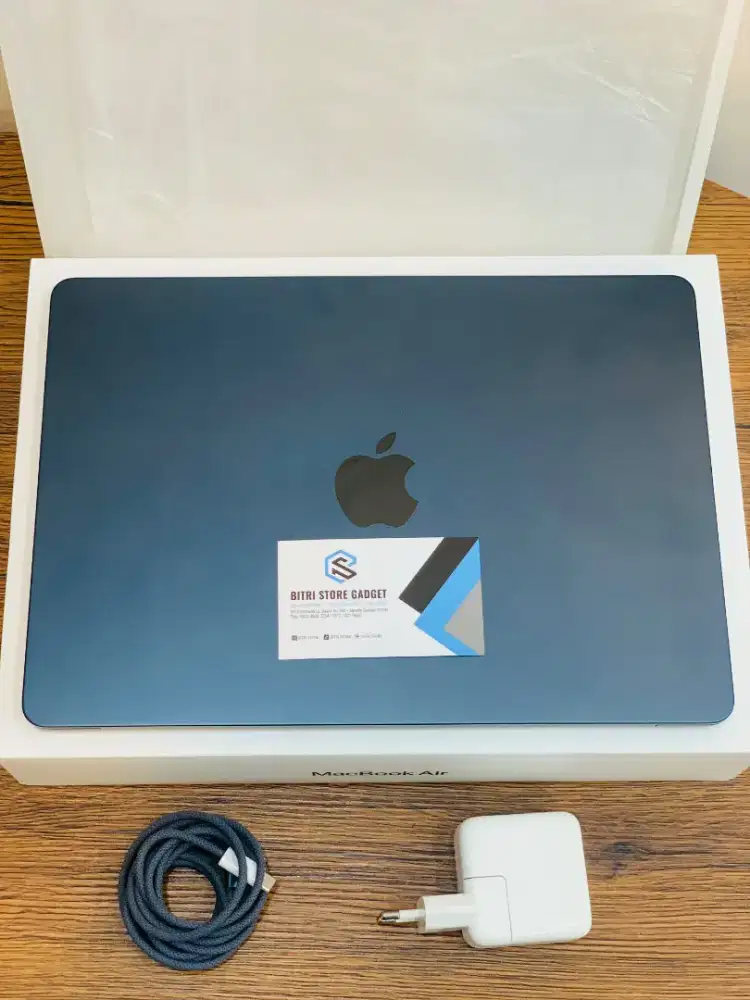 MACKBOOK AIR M2 /256GB IBOX DEEP BLUE