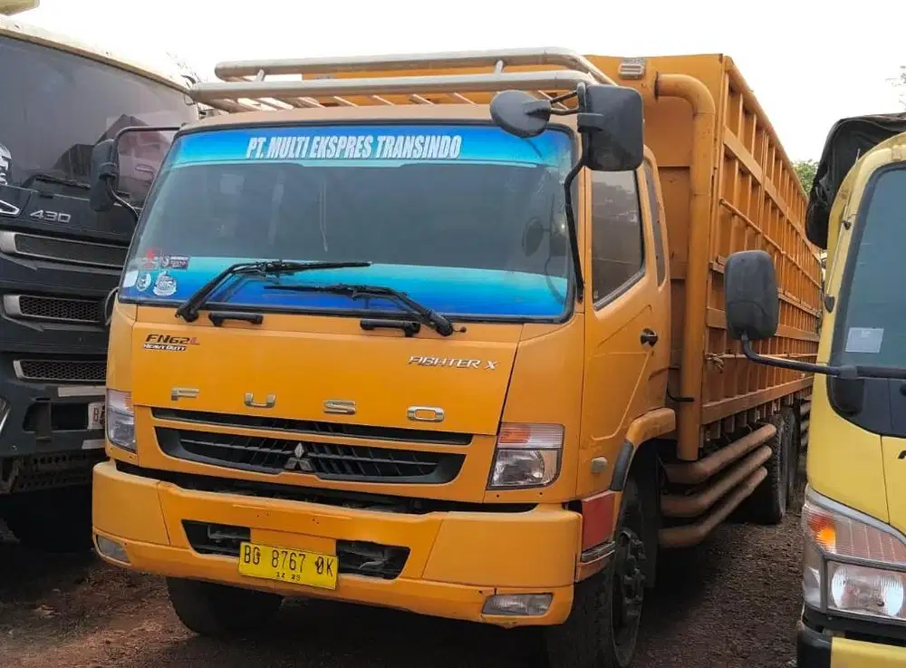 Mitsubishi Fuso tronton 6x4 FN 62 FL HD R bak besi sentral 2023