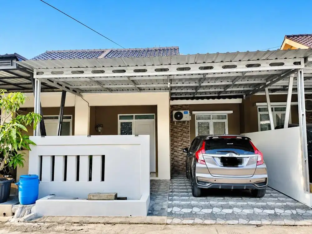 Di Kontrakkan Rumah Griya Kharisma Tembalang