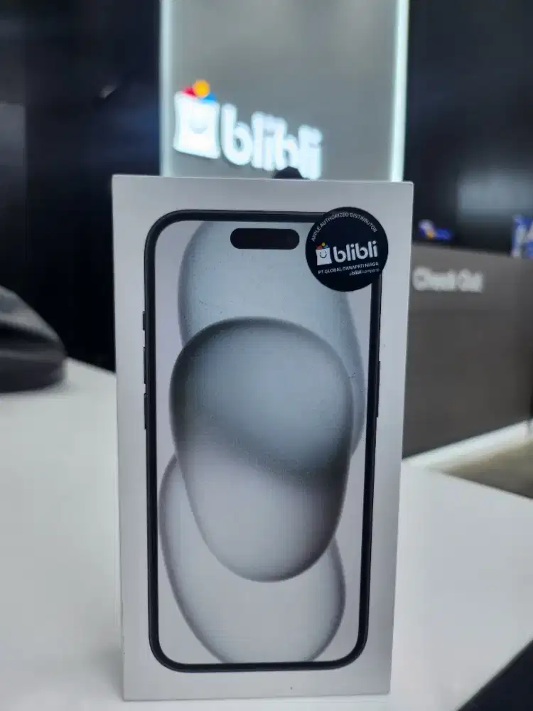 iPhone 15 128GB