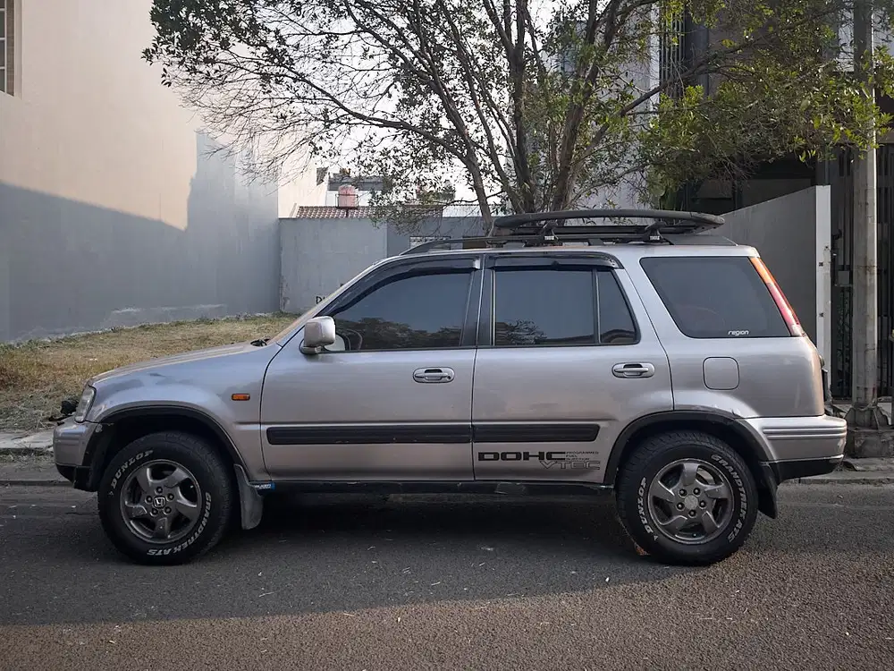 Honda CR-V 2001 CBU AT | Mesin Sehat, Service Berkala, Ban Baru - Siap