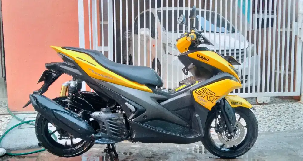 YAMAHA Aerox 155 cc