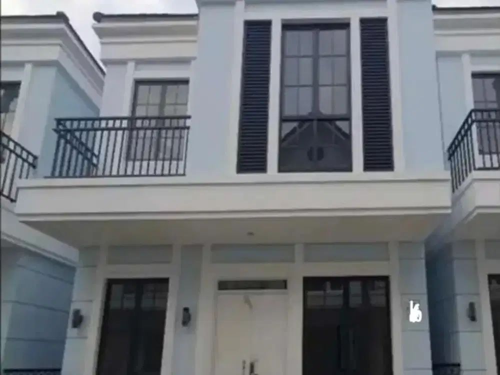 Dijual Rumah Lavon 2 Cluster Montana Full Furnished Tinggal Bawa Koper